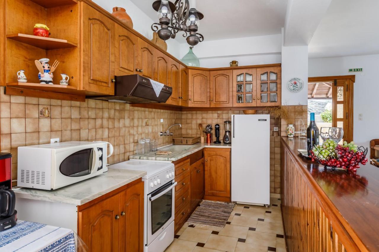 Ourania Apartment Skopelos Town Exterior photo