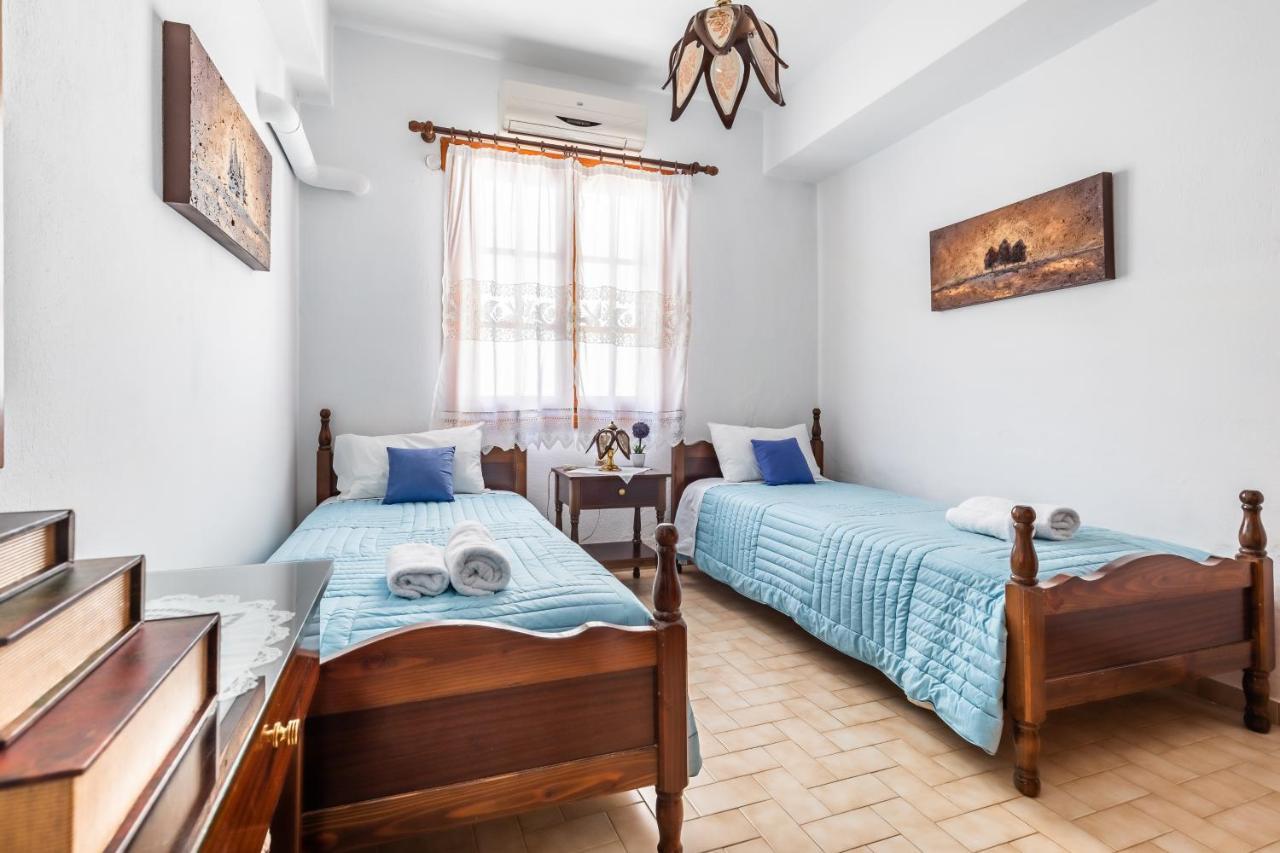 Ourania Apartment Skopelos Town Exterior photo